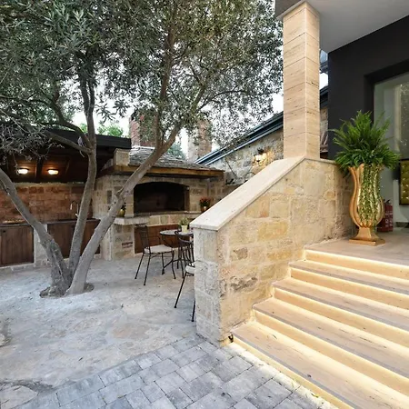 Gostinjska kuća Luxury Lavie