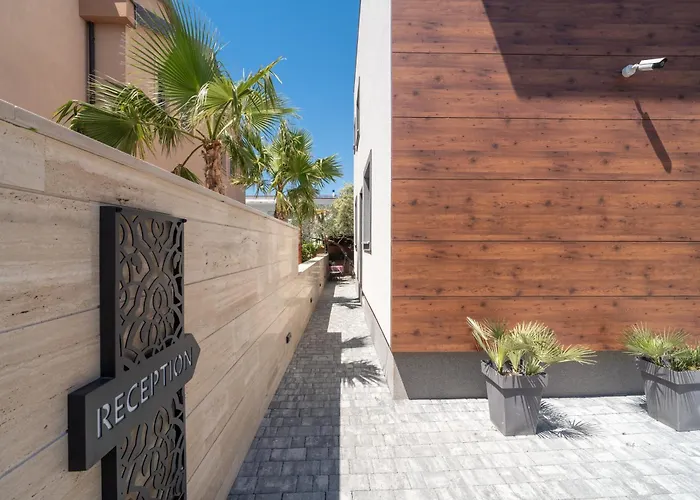 Luxury Lavie Πανσιόν Ζαντάρ